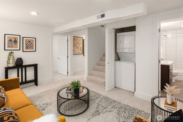 2011 NE 97th Street, Seattle, WA 98115