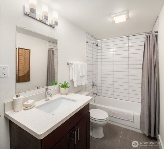 2011 NE 97th Street, Seattle, WA 98115