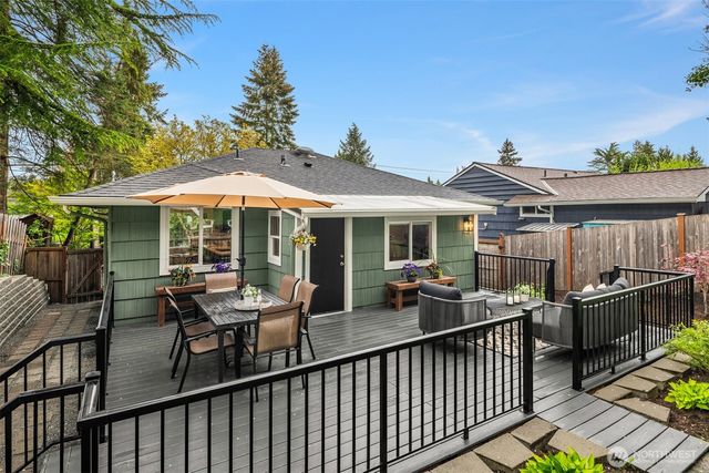 2011 NE 97th Street, Seattle, WA 98115