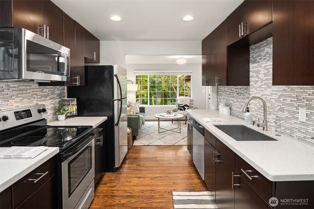 2011 NE 97th Street, Seattle, WA 98115