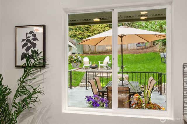 2011 NE 97th Street, Seattle, WA 98115