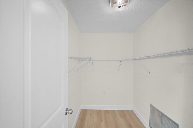 4989 E WIND STREET, Orlando, FL 32812