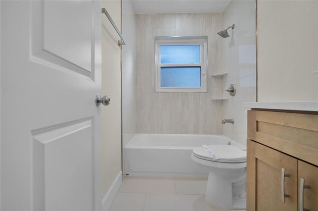 4989 E WIND STREET, Orlando, FL 32812