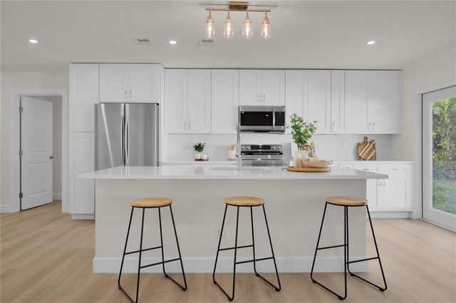 4989 E WIND STREET, Orlando, FL 32812