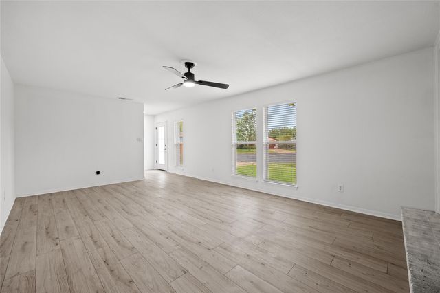 2110 Elysian FLDS, Austin, TX 78727