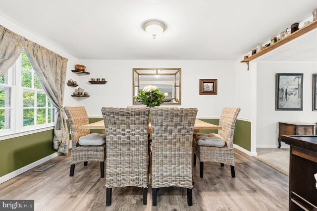 5839 NEW ENGLAND WOODS DR, Burke, VA 22015