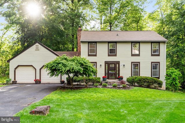 5839 NEW ENGLAND WOODS DR, Burke, VA 22015