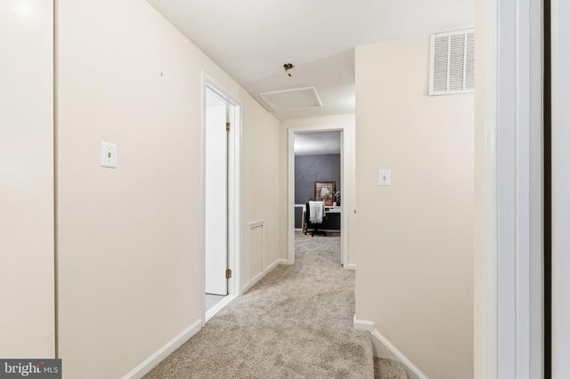 5839 NEW ENGLAND WOODS DR, Burke, VA 22015