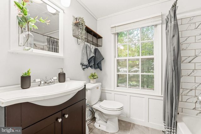5839 NEW ENGLAND WOODS DR, Burke, VA 22015