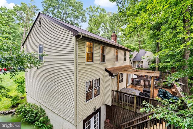 5839 NEW ENGLAND WOODS DR, Burke, VA 22015