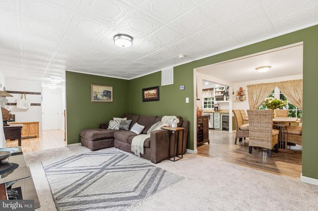5839 NEW ENGLAND WOODS DR, Burke, VA 22015