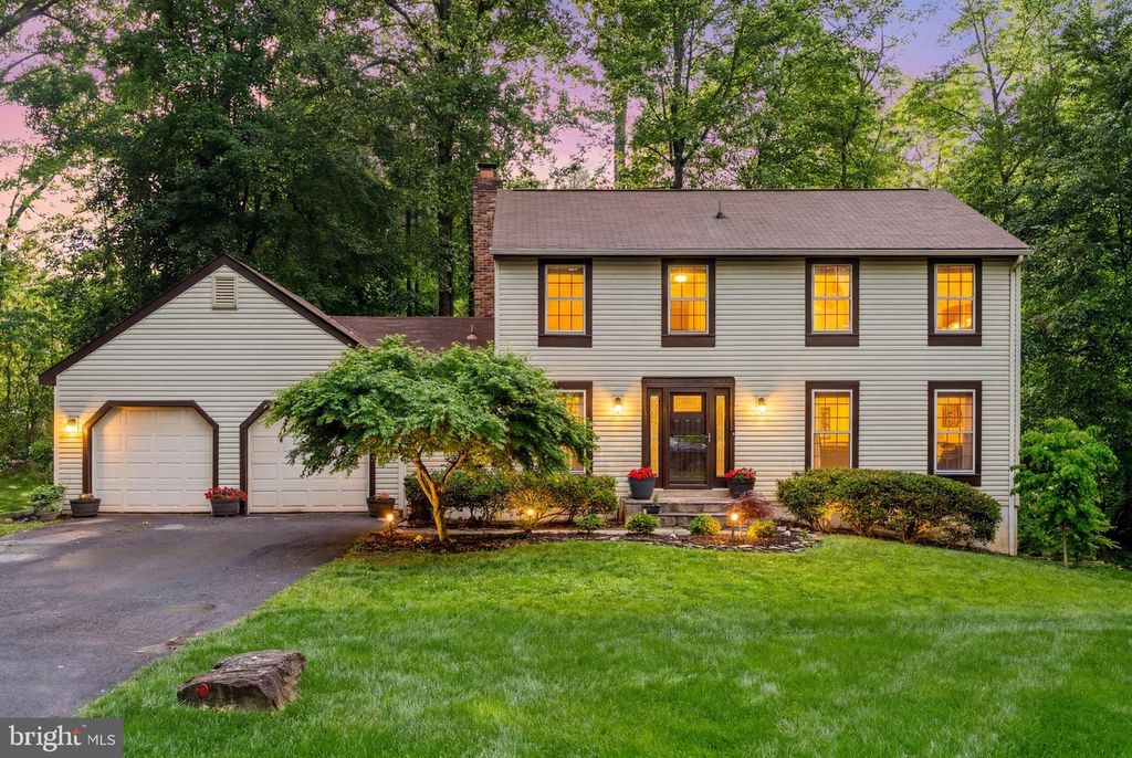 5839 NEW ENGLAND WOODS DR, Burke, VA 22015