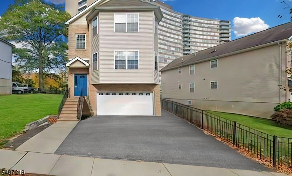 54 Melrose Ave, East Orange City, NJ 07018