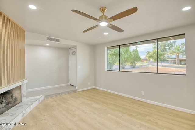 8261 E 18th Street, Tucson, AZ 85710