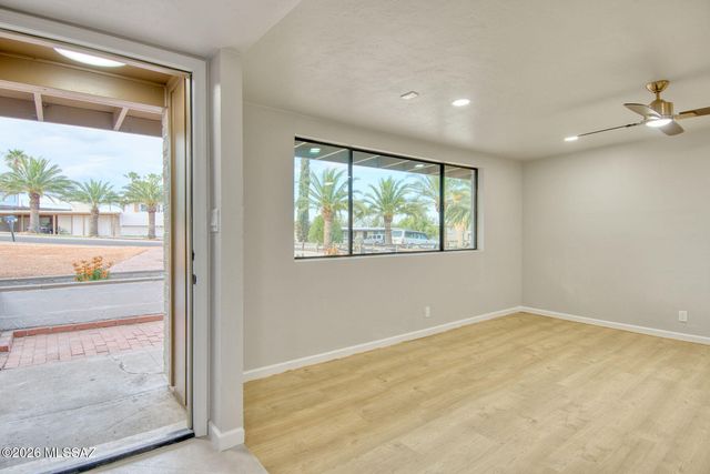 8261 E 18th Street, Tucson, AZ 85710