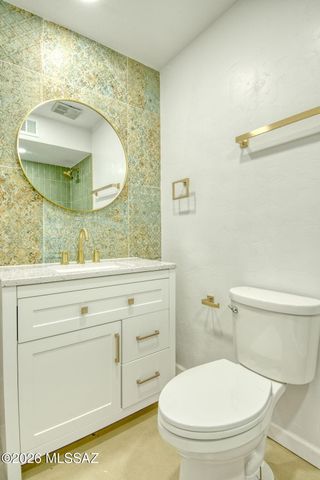 8261 E 18th Street, Tucson, AZ 85710