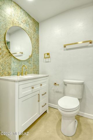 8261 E 18th Street, Tucson, AZ 85710