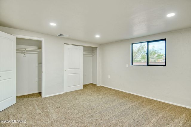 8261 E 18th Street, Tucson, AZ 85710