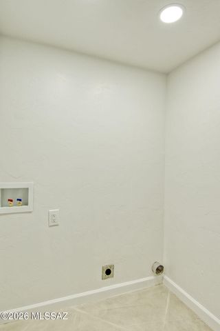 8261 E 18th Street, Tucson, AZ 85710