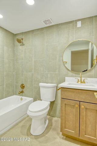 8261 E 18th Street, Tucson, AZ 85710