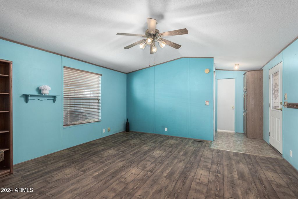 126 S TOMAHAWK Road 96, Apache Junction, AZ 85119 — photo 3