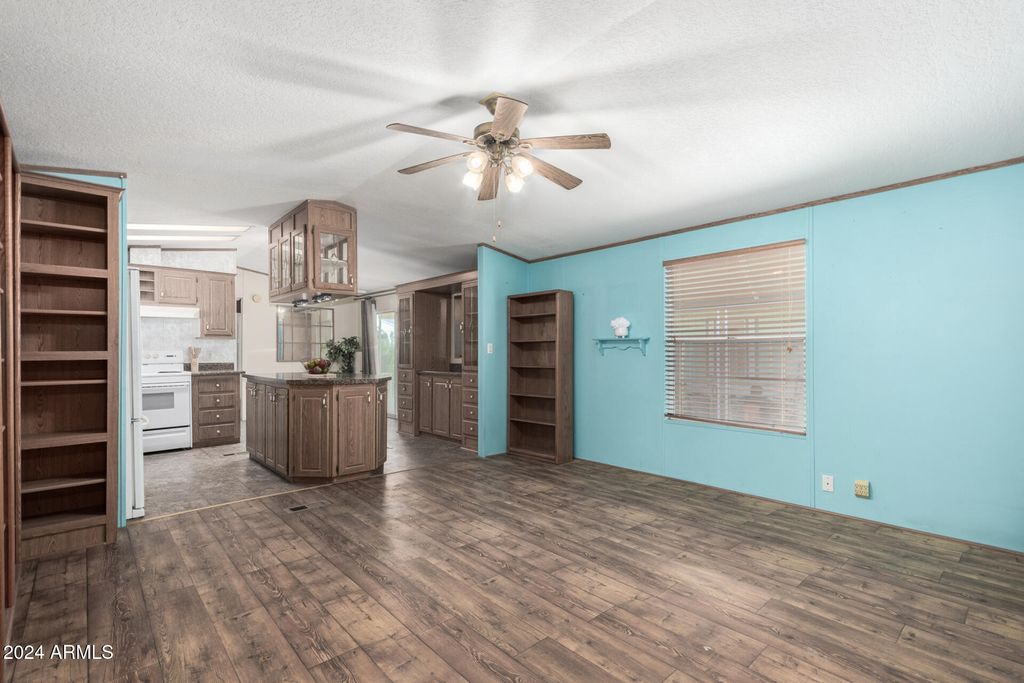 126 S TOMAHAWK Road 96, Apache Junction, AZ 85119 — photo 5