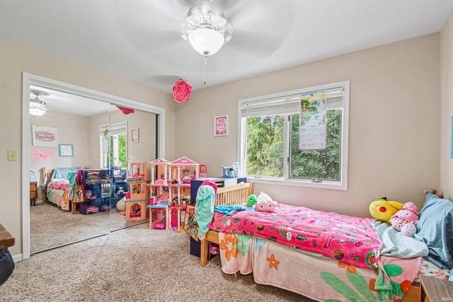 54563 Hunters Court, Elkhart, IN 46514