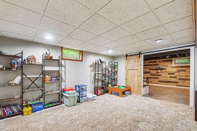 54563 Hunters Court, Elkhart, IN 46514