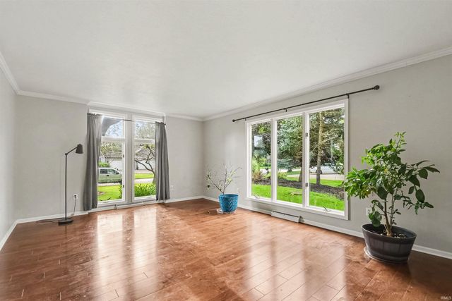 54563 Hunters Court, Elkhart, IN 46514