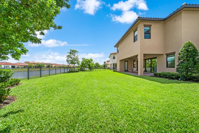12195 Lake Trail Lane, Parkland, FL 33076