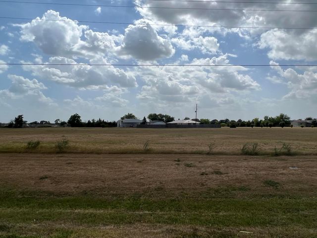 918 Fairway Drive, Navasota, TX 77868