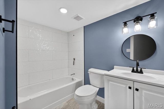 5511 Wilborn Drive, St Louis, MO 63136