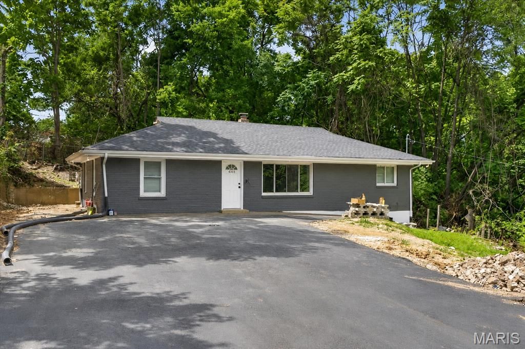 5511 Wilborn Drive, St Louis, MO 63136