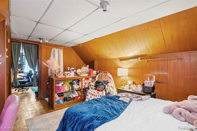 2085 Thomas Street, Lincoln Park, MI 48146