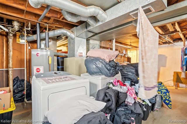 2085 Thomas Street, Lincoln Park, MI 48146