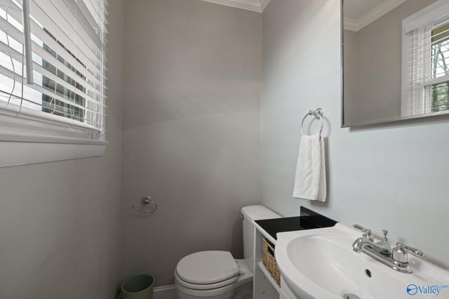 7705 Saxon Drive, Huntsville, AL 35802