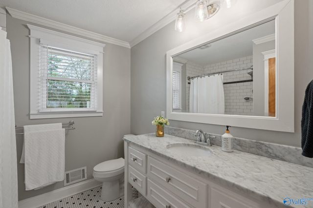 7705 Saxon Drive, Huntsville, AL 35802