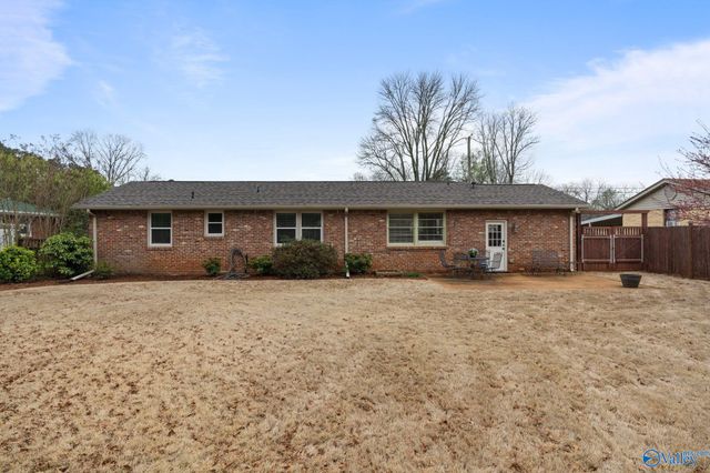 7705 Saxon Drive, Huntsville, AL 35802