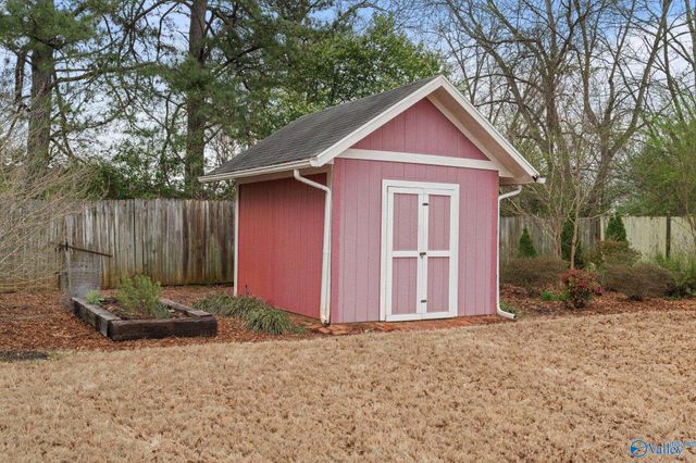 7705 Saxon Drive, Huntsville, AL 35802