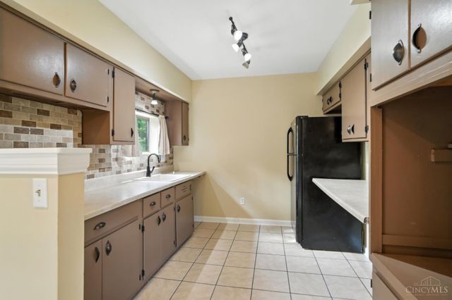 7826 Columbia Road, Deerfield Twp., OH 45039