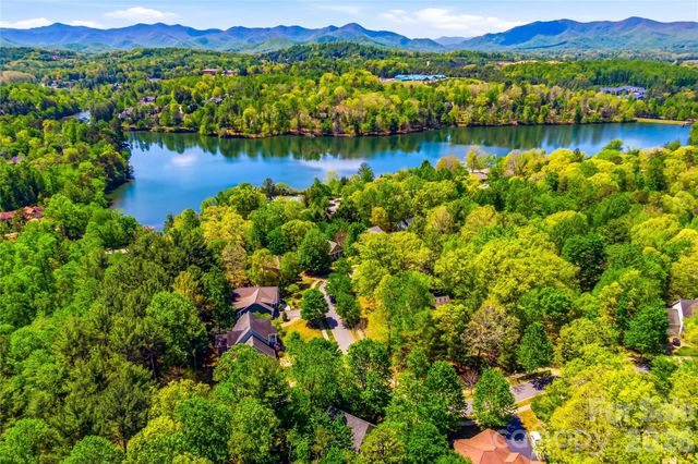 130 Ginger Quill Circle, Biltmore Lake, NC 28715