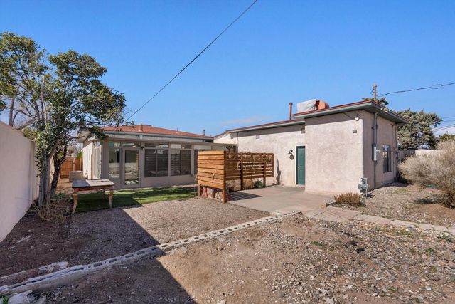 420 Bryn Mawr Drive SE, Albuquerque, NM 87106