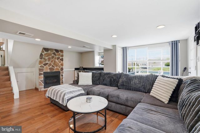 600 BRYANT LN, Hatboro, PA 19040