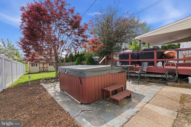 600 BRYANT LN, Hatboro, PA 19040