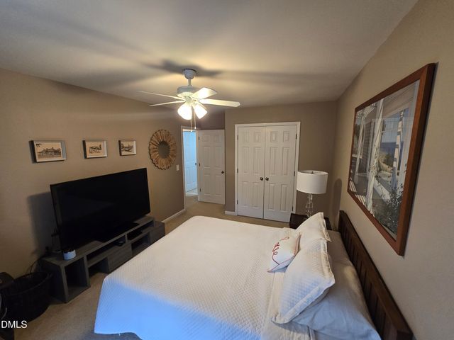 202 Storemont Way, Apex, NC 27539