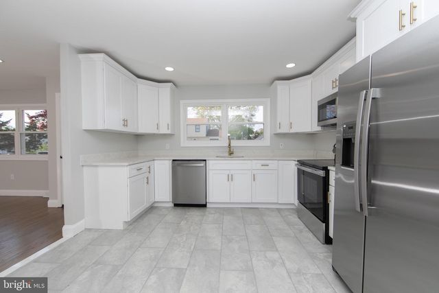 448 ROOSEVELT AVE, Glendora, NJ 08029