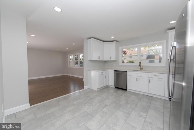 448 ROOSEVELT AVE, Glendora, NJ 08029