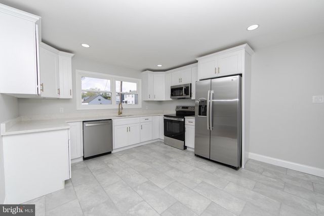 448 ROOSEVELT AVE, Glendora, NJ 08029