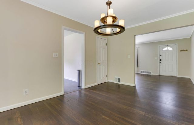 2734 Wellesley Road, Columbus, OH 43209