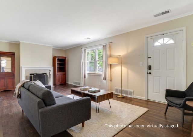 2734 Wellesley Road, Columbus, OH 43209